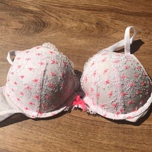 Victoria’s Secret Bra